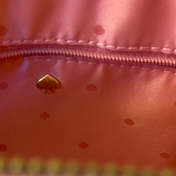 Pink *LIKE NEW* Kate Spade purse with a bow 🎀 - Picture 2 of 3